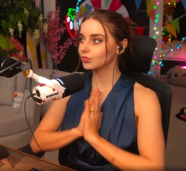 Loserfruit 1 image