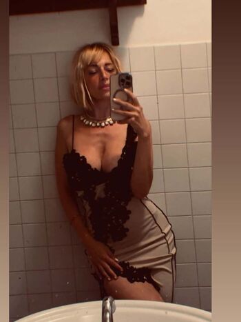 Lottie gio image