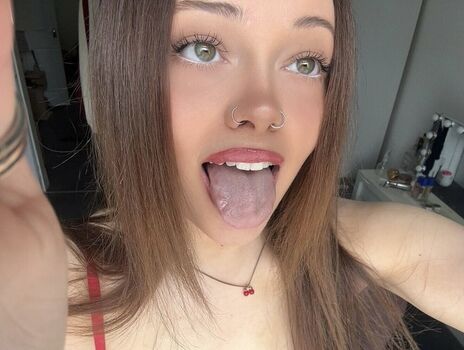 Louiselaingx image
