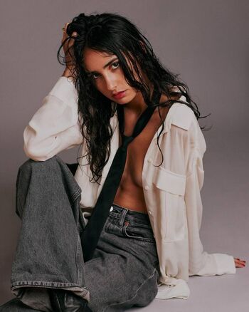 Louna espinosa image