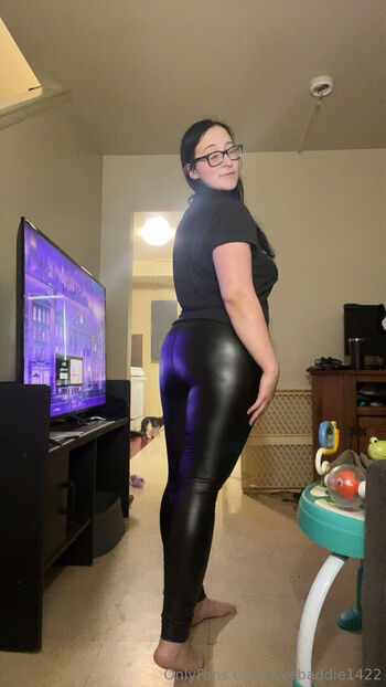 Lovebaddie22 lovebaddie1422 page 2 image