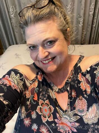 Lovely lisa vip image