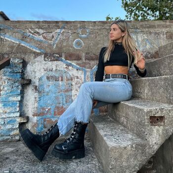 Luciana delabarba image