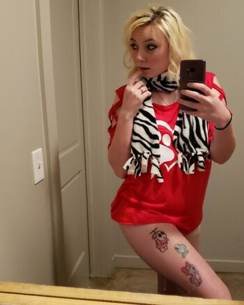 Luckicharmed page 4 image