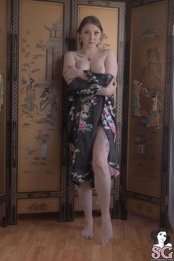 Luckicharmed page 3 image