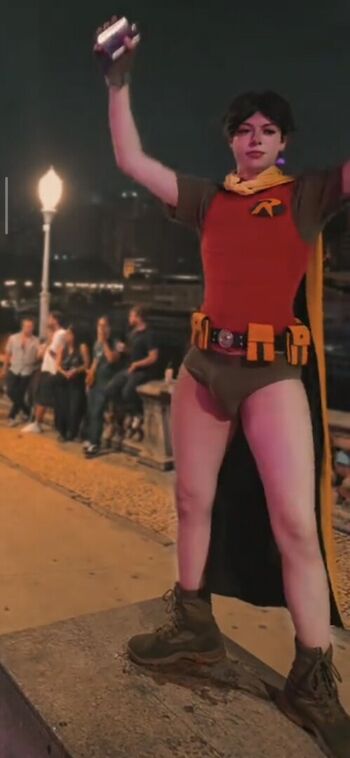 Lukinha femboy image