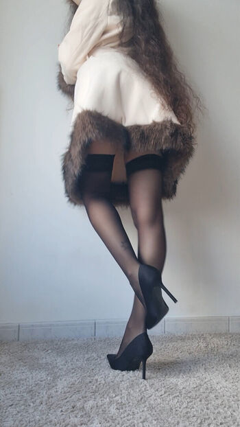 Luna myosotis 1 page 6 image