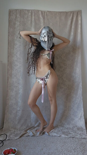 Luna myosotis 1 page 3 image