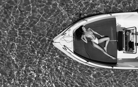 Luna piombanti image