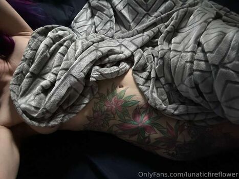 Lunaticfireflowerxxx page 2 image