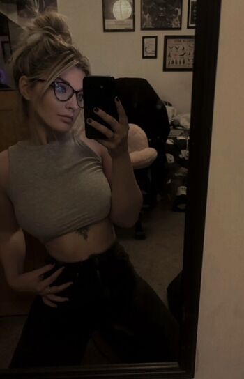 Luuucy813 image
