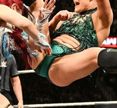 Lyra valkyria page 3 image