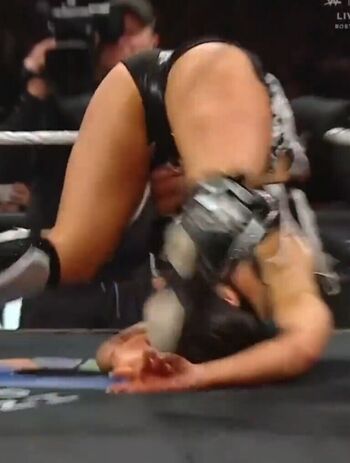 Lyra valkyria page 3 image