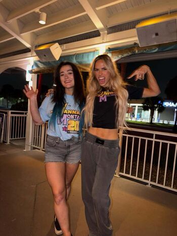 Lyra valkyria page 2 image