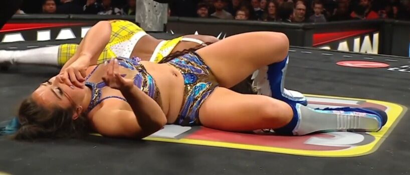 Lyra valkyria page 2 image