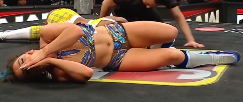 Lyra valkyria page 2 image