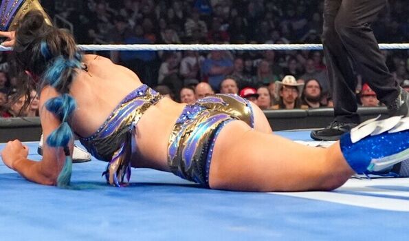 Lyra valkyria page 2 image