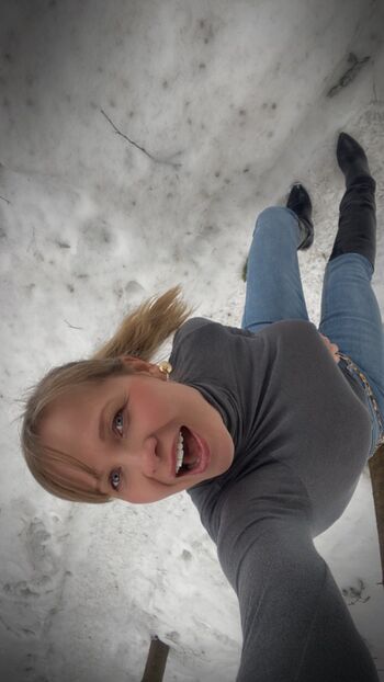 Lyubov tomskaya image