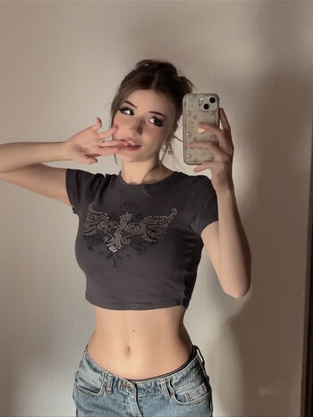 M1m1kindashy 1 image