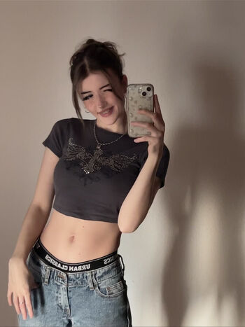 M1m1kindashy 1 image