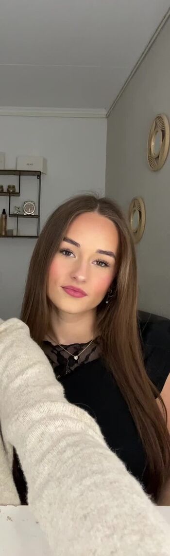 Maaike roellies image