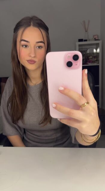 Maaike roellies image