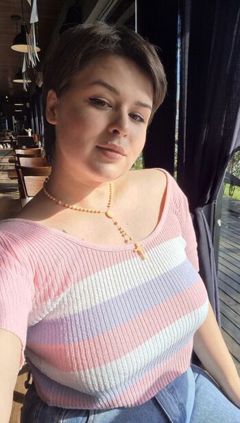 Madame melastri image