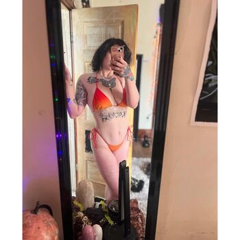 Madammoristreams image