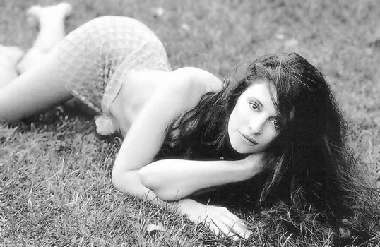 Madeleine stowe image