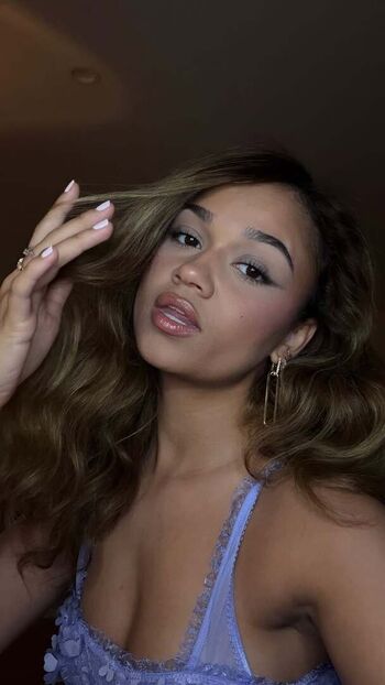 Madison bailey image