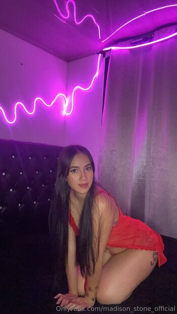 madison_stone_official