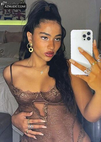 Mae gomez image