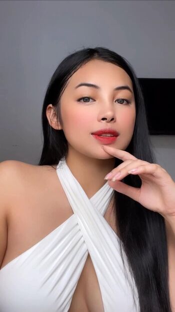 Mae santos image