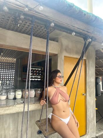 Mae santos image