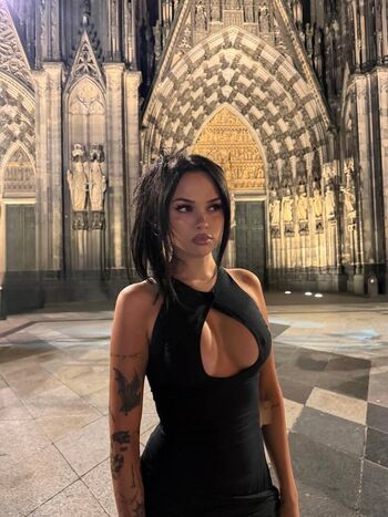 Maggie lindemann image