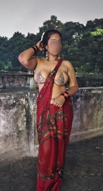 Mahi da slut image