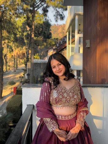 Mahi taneja image