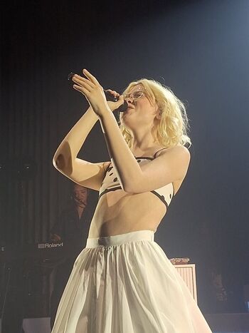 Maisie peters page 2 image