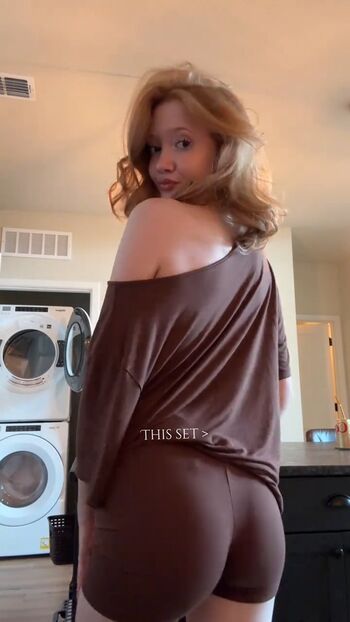 Makenna kelly 1 image