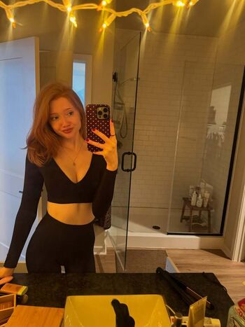 Makenna kelly lifewithmak image