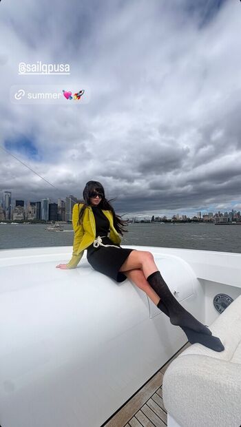 Malina weissman 1 image