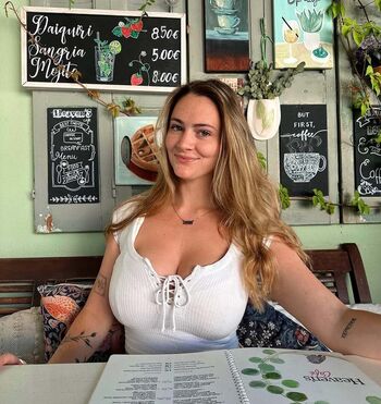 Mallory malone image