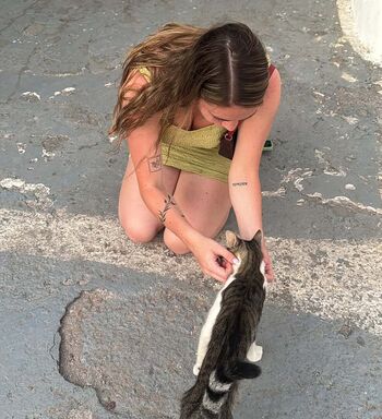 Mallory malone image