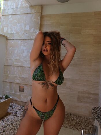 Malu trevejo 1 page 2 image