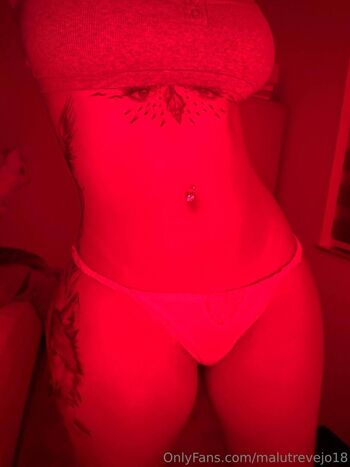 Malu trevejo 1 page 2 image