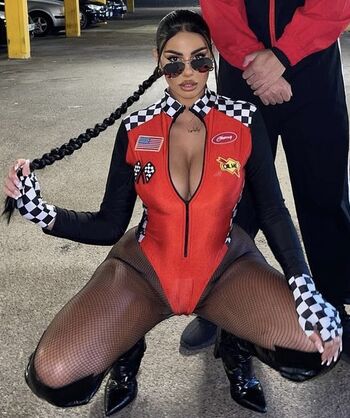 Mandi vakili page 3 image