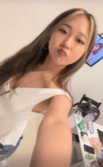 Mandy lee 1 image