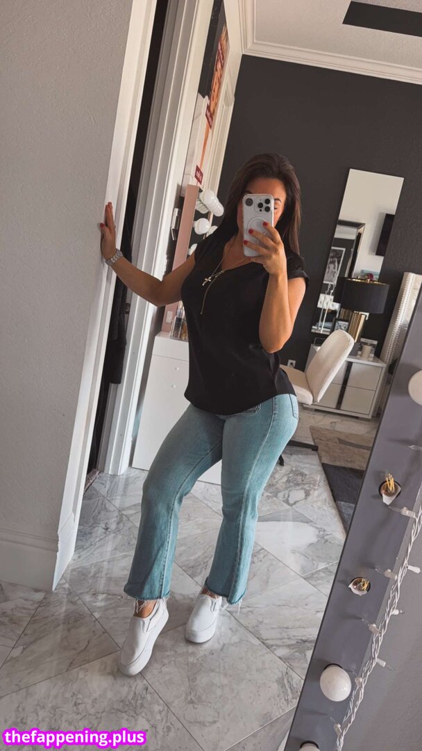 Mandy Sacs | Mandy Rose