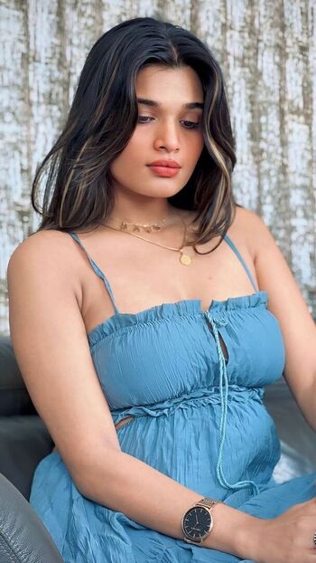 Mansi suravase image