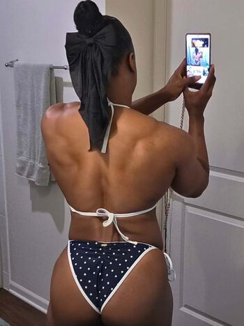 Marcie simmons image